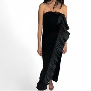 Elegant Black Strapless Dress